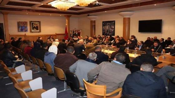 النقابة الوطنية لقطاع النقل الطرقي للبضائع تواصل لقاءاتها مع وزارة التجهيز والنقل