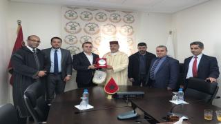 الحلوطي يدعو “حقيش” التركية للتعاون من أجل العمال الفلسطينيين بمخيمات اللجوء