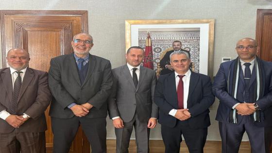 في اجتماع له مع وزير الصحة والحماية الاجتماعية وفد من قيادة الاتحاد يتدارس ملفات وقضايا راهنة بالقطاع الصحي