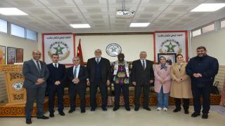 الاتحاد الوطني للشغل بالمغرب يوقع اتفاقية شراكة وتعاون مع النقابة الأولى في الغابون