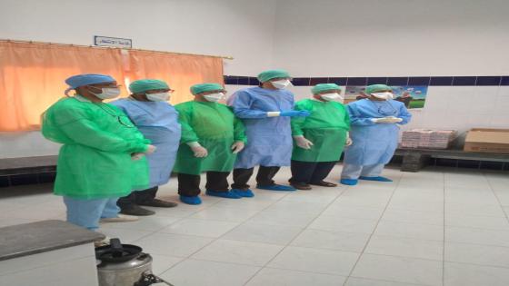 مهنيو سيارات الاجرة الصنف الاول بالرشيدية يجرون تحاليل كورونا في جو من الوعي والمسؤولية