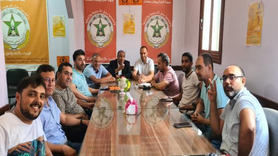 الكاتب العام للجامعة الوطنية لقطاع الفوسفاط يعقد لقاء تواصليا مع المكتب الجهوي للجامعة بالدار البيضاء سطات
