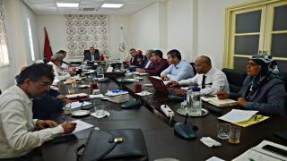 المكتب الوطني لـ UNTM يعتبر عرض الحكومة غير كاف ويدعو رئيسها للقاء تفاوضي ثلاثي‎