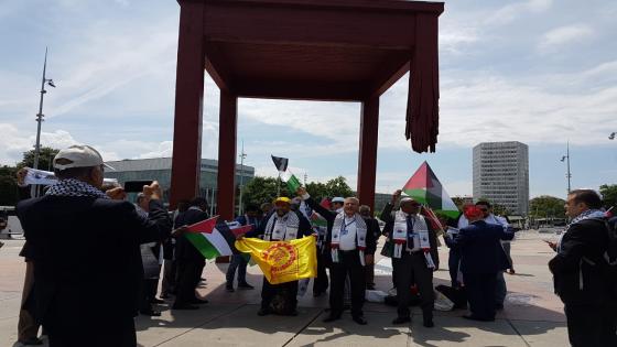 الأمين العام للاتحاد يشارك في احتجاج على قرار ” ترامب ” أمام مقر الأمم المتحدة بجنيف