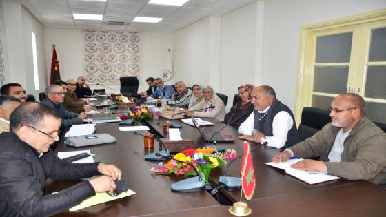 جامعة الفلاحة تتوعد أخنوش بمعارك نضالية بعد رفضه الحوار وحرمانه للنقابة من التسهيلات النقابية بسبب فضح الفساد في قطاعه