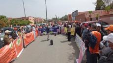 الجامعة الوطنية لموظفي التعليم تتضامن مع الأساتذة الذين فرض عليهم التعاقد وتدعو إلى التعقل في إيجاد الحلول لملفات الشغيلة التعليمية