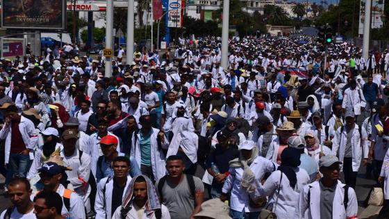 الجامعة الوطنية لموظفي التعليم تعلن رفضها وضعية الهشاشة والحيف الذي يعاني منه الأساتذة الذين فرض عليهم التعاقد وتدعم برنامجهم النضالي