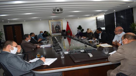 في لقاء بوزير الشغل….الجامعة الوطنية لموظفي قطاع الشغل تقدم ملفها المطلبي