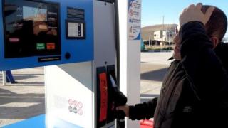 تنسيق نقابي في النقل الطرقي للبضائع يضم UNTM يستنكر الارتفاع المهول لسعر المحروقات