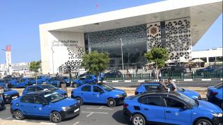 تنسيق نقابي في قطاع سيارات الأجرة يضم untm يستنكر الاعتداءات المتكررة على المهنيين